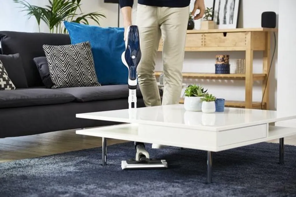 Rowenta RH9474, Trocken, Zyklonal, 82 DB, Beutellos, Orange, Weiß, Tätigkeit 20 Rowenta RH9474, Trocken, Zyklonal, 82 DB, Beutellos, Orange, Weiß, Tätigkeit – Bild 20