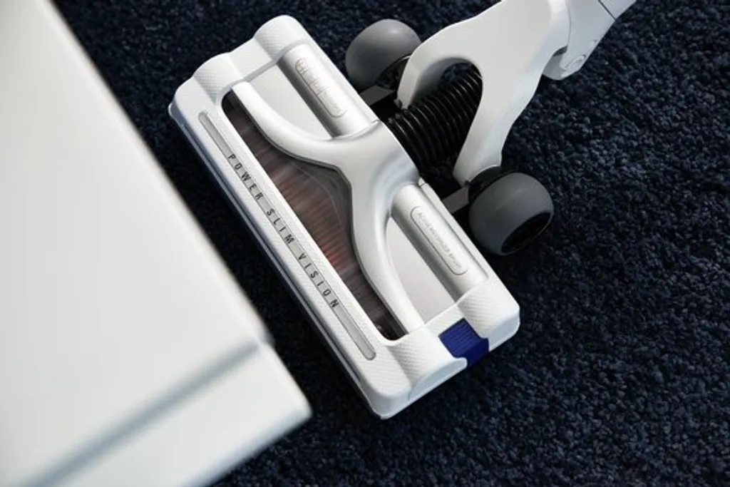 Rowenta RH9474, Trocken, Zyklonal, 82 DB, Beutellos, Orange, Weiß, Tätigkeit 19 Rowenta RH9474, Trocken, Zyklonal, 82 DB, Beutellos, Orange, Weiß, Tätigkeit – Bild 19